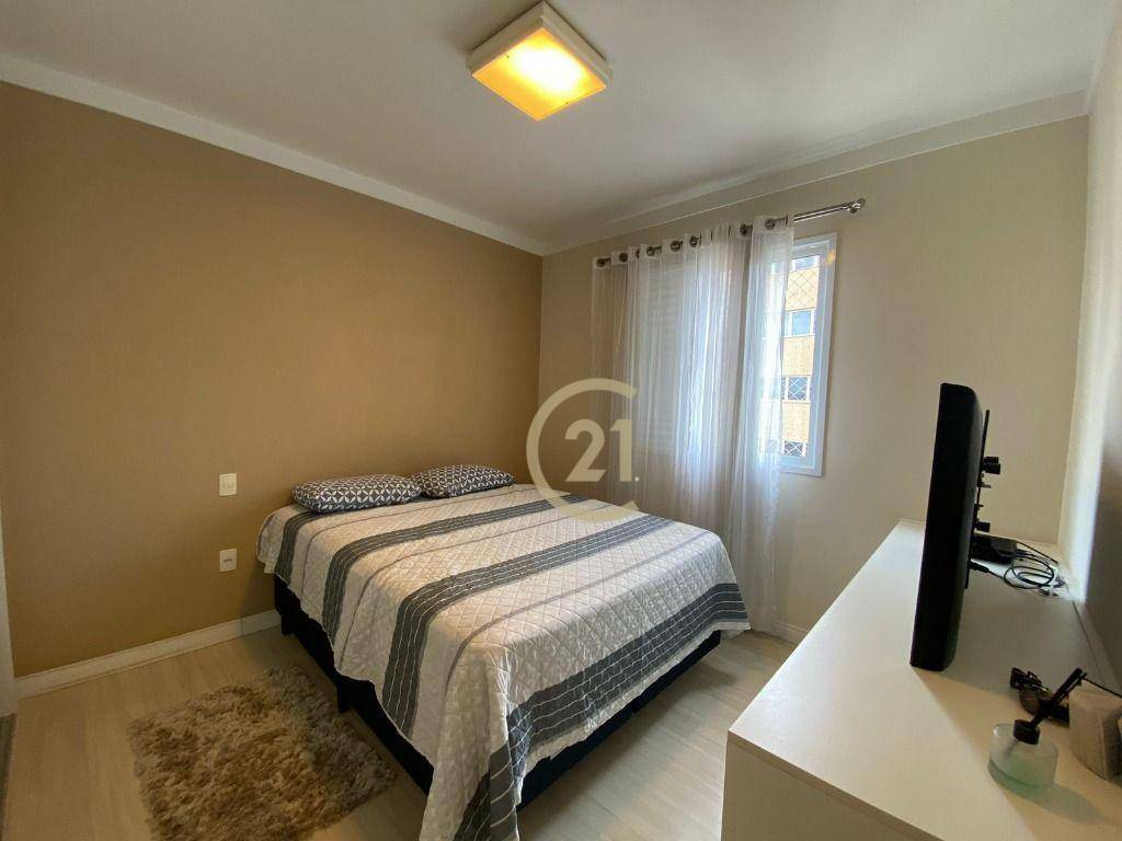 Apartamento à venda com 3 quartos, 84m² - Foto 2