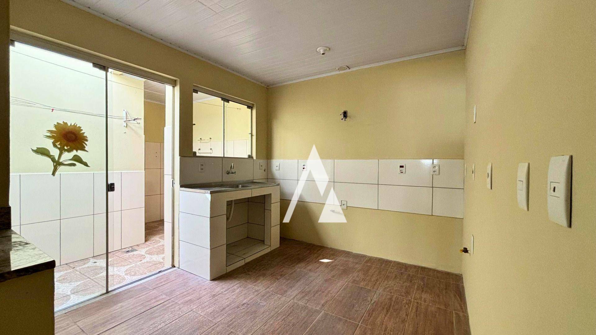 Casa de Condomínio para alugar com 2 quartos, 79m² - Foto 4
