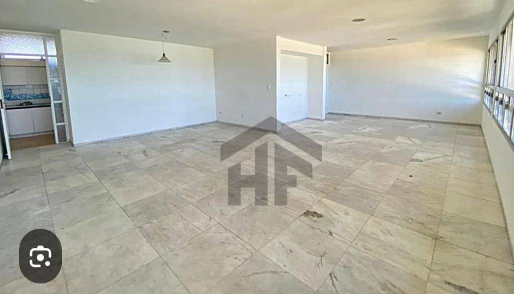 Apartamento à venda com 3 quartos, 180m² - Foto 5