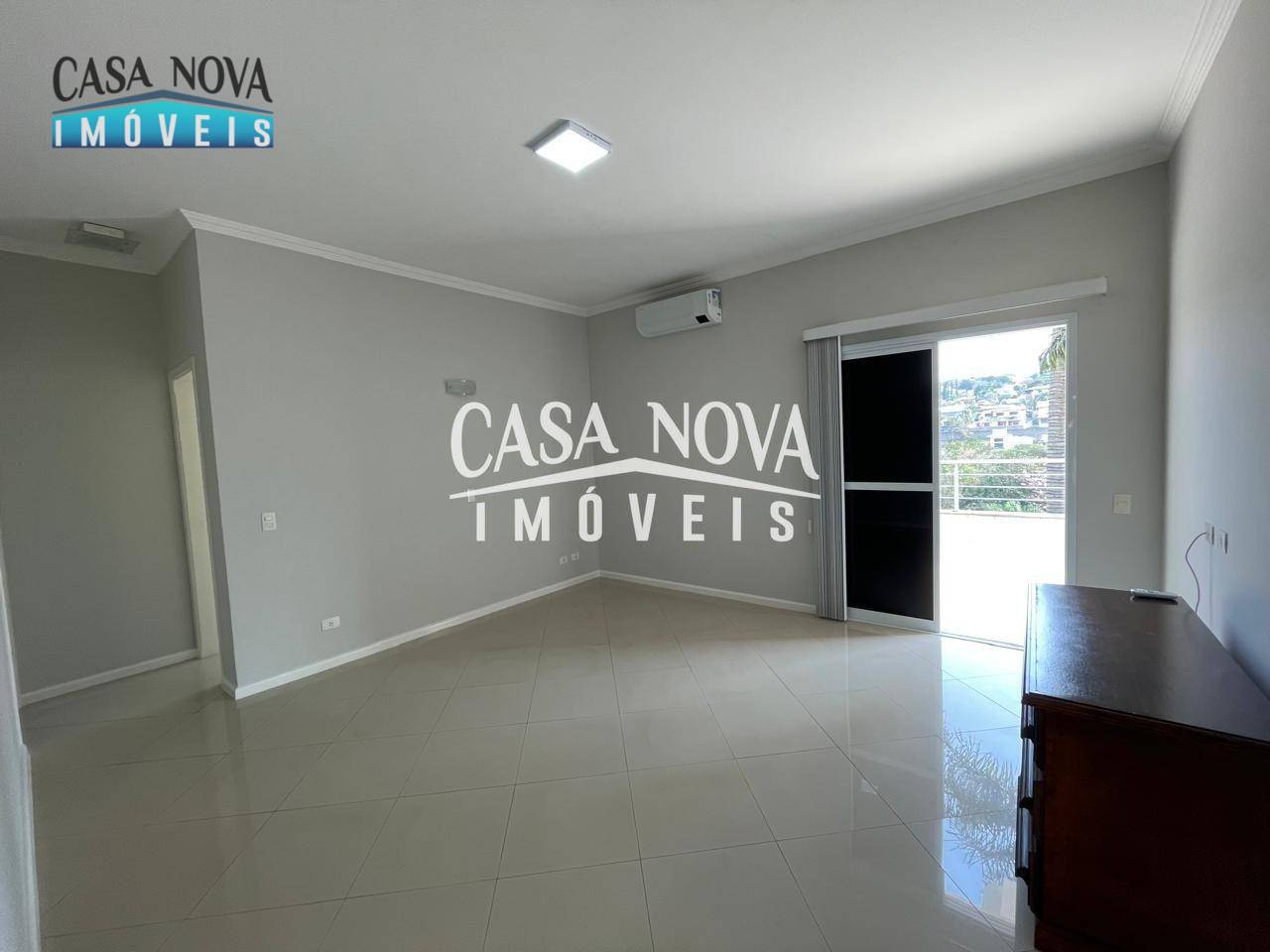 Casa de Condomínio para alugar com 3 quartos, 360m² - Foto 12