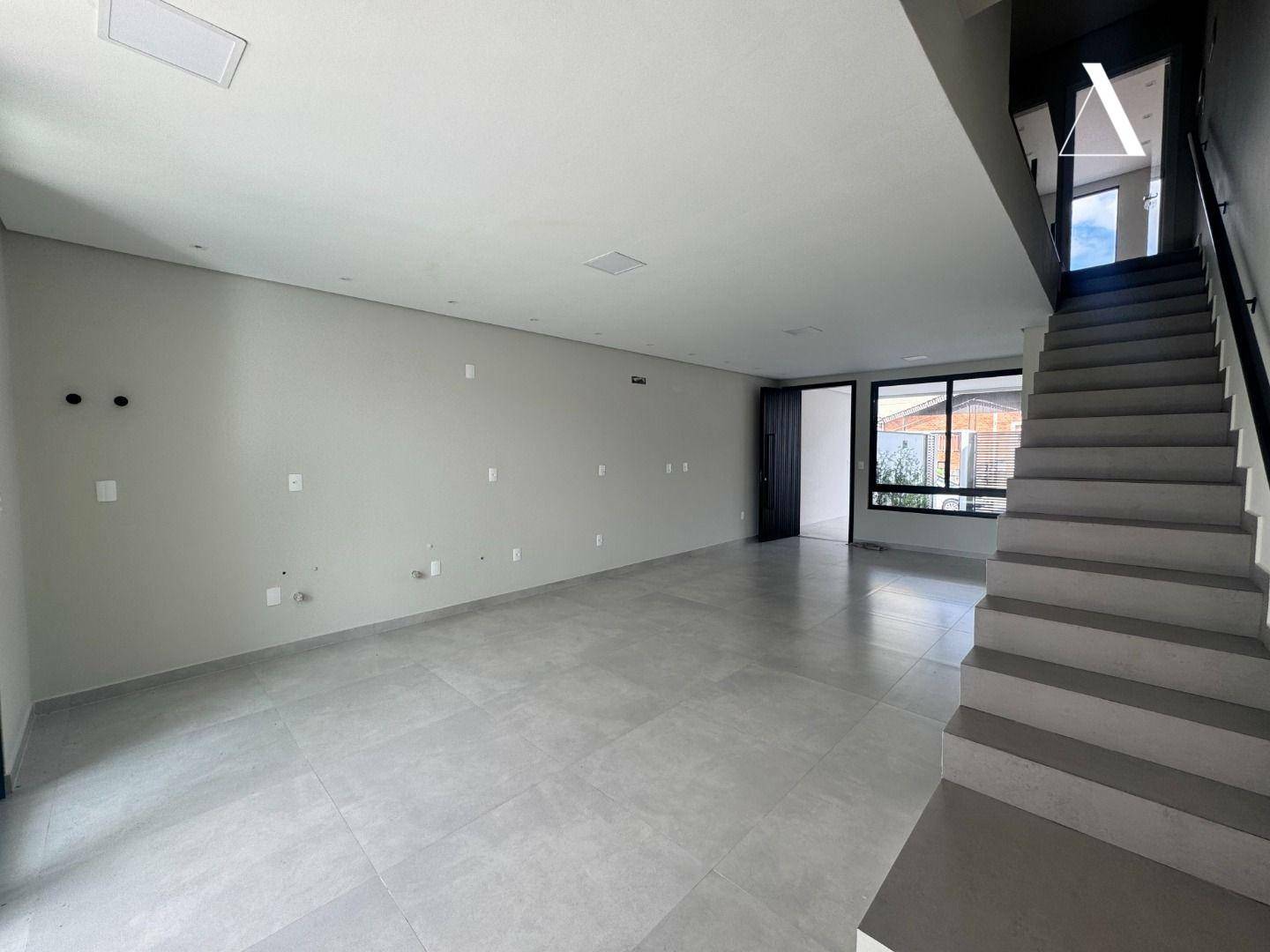 Casa à venda com 3 quartos, 139m² - Foto 3