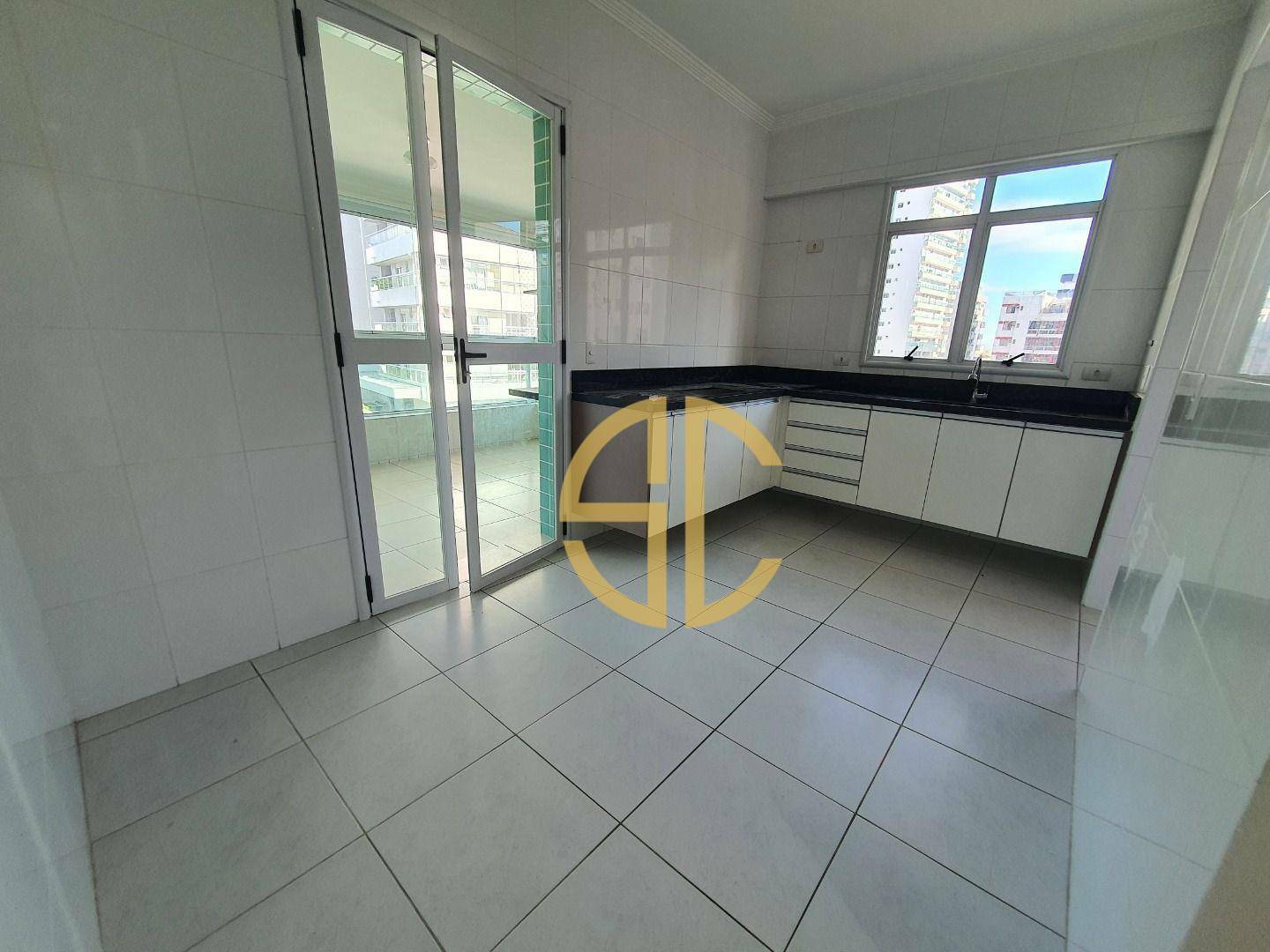 Apartamento à venda com 3 quartos, 120m² - Foto 7