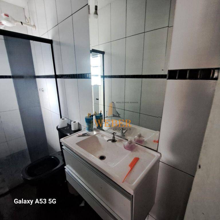 Sobrado à venda com 3 quartos, 240m² - Foto 54