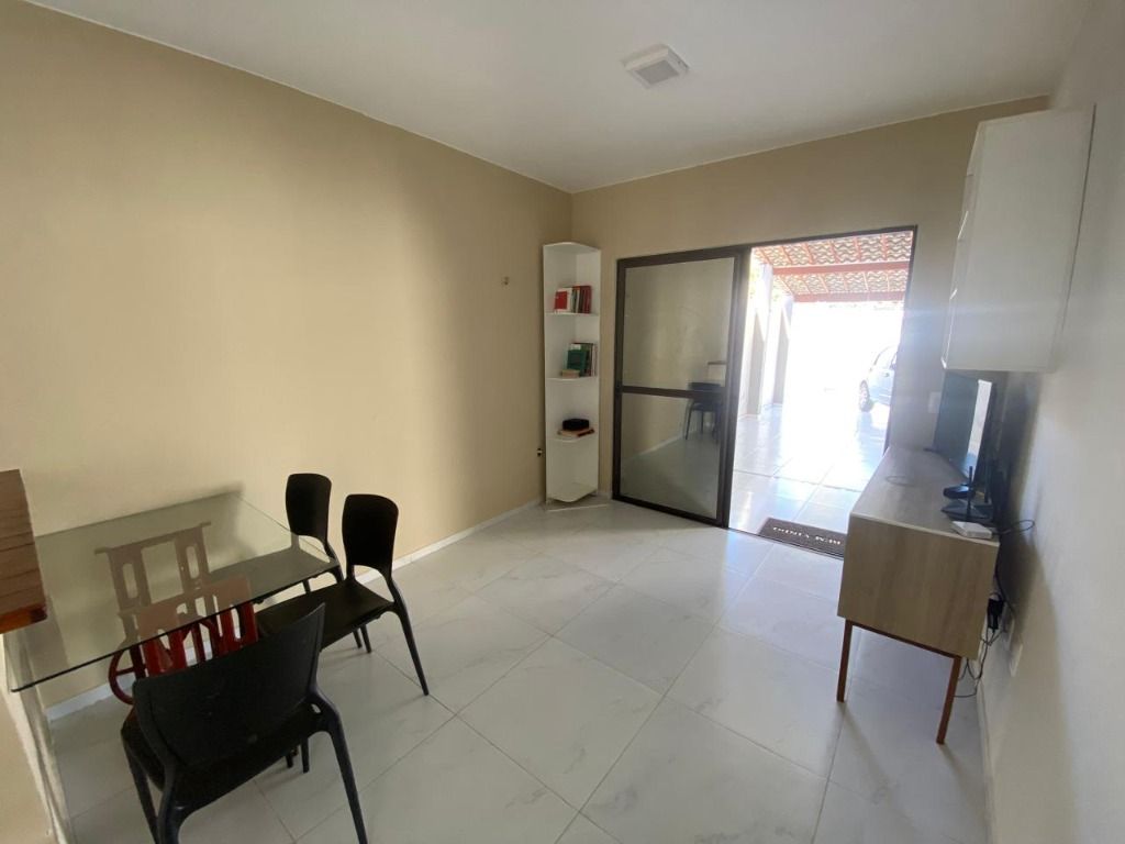 Casa à venda com 2 quartos, 138m² - Foto 4