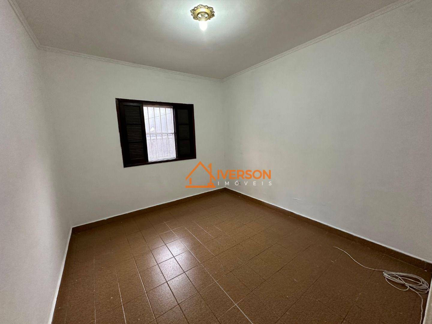 Casa à venda com 3 quartos, 110m² - Foto 9