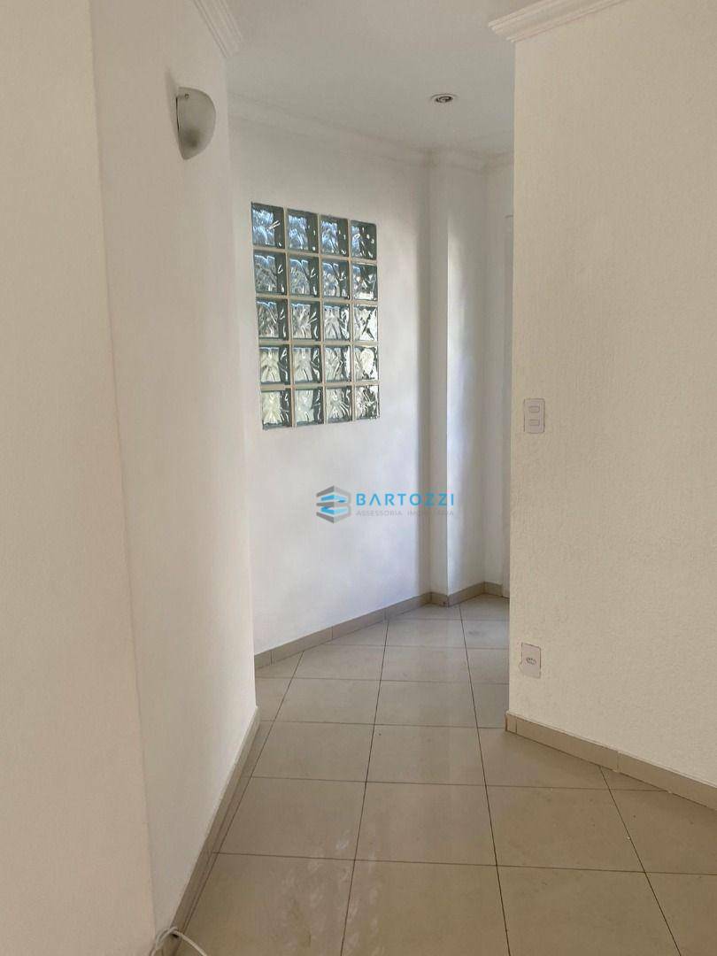 Sobrado à venda com 2 quartos, 190m² - Foto 3