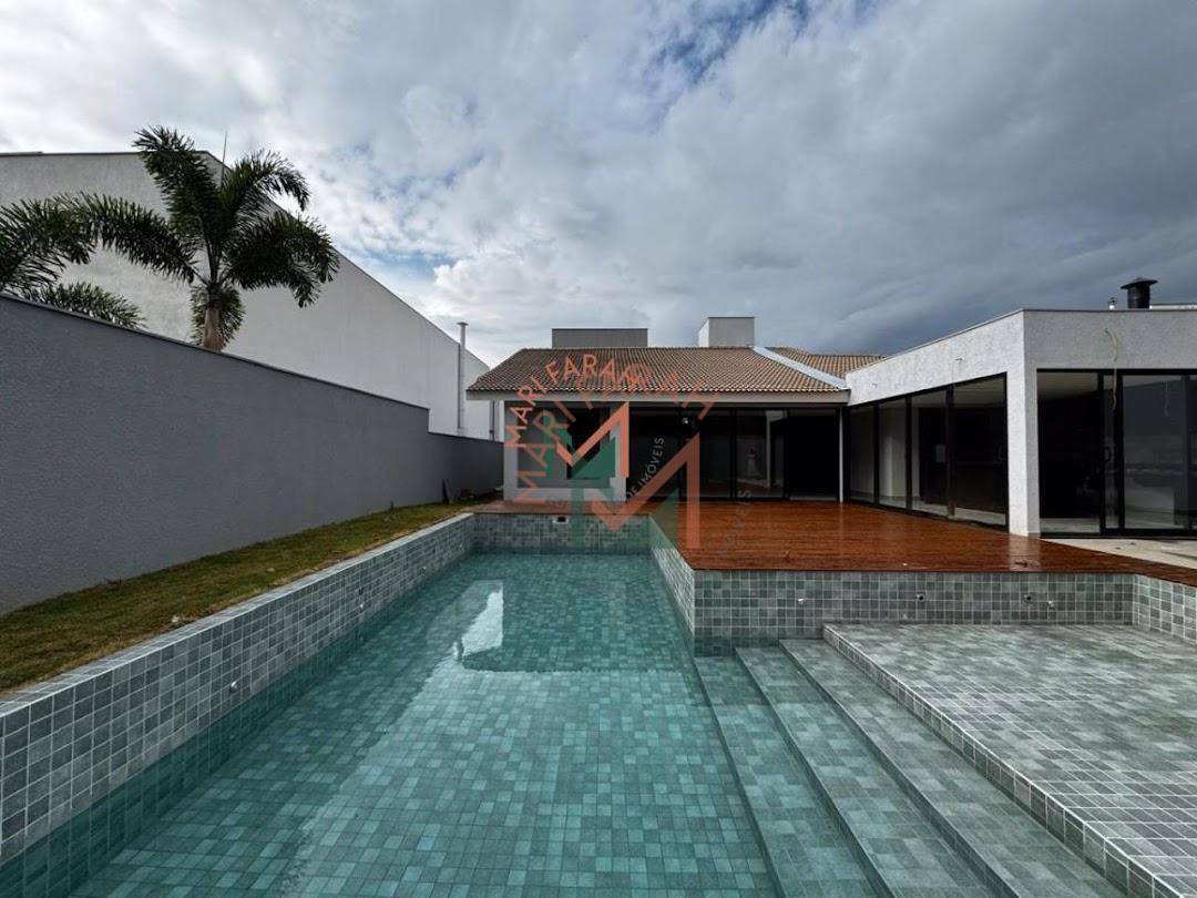 Casa de Condomínio à venda com 5 quartos, 630m² - Foto 2