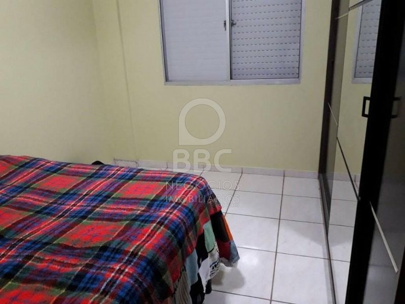 Apartamento à venda com 2 quartos, 60m² - Foto 4