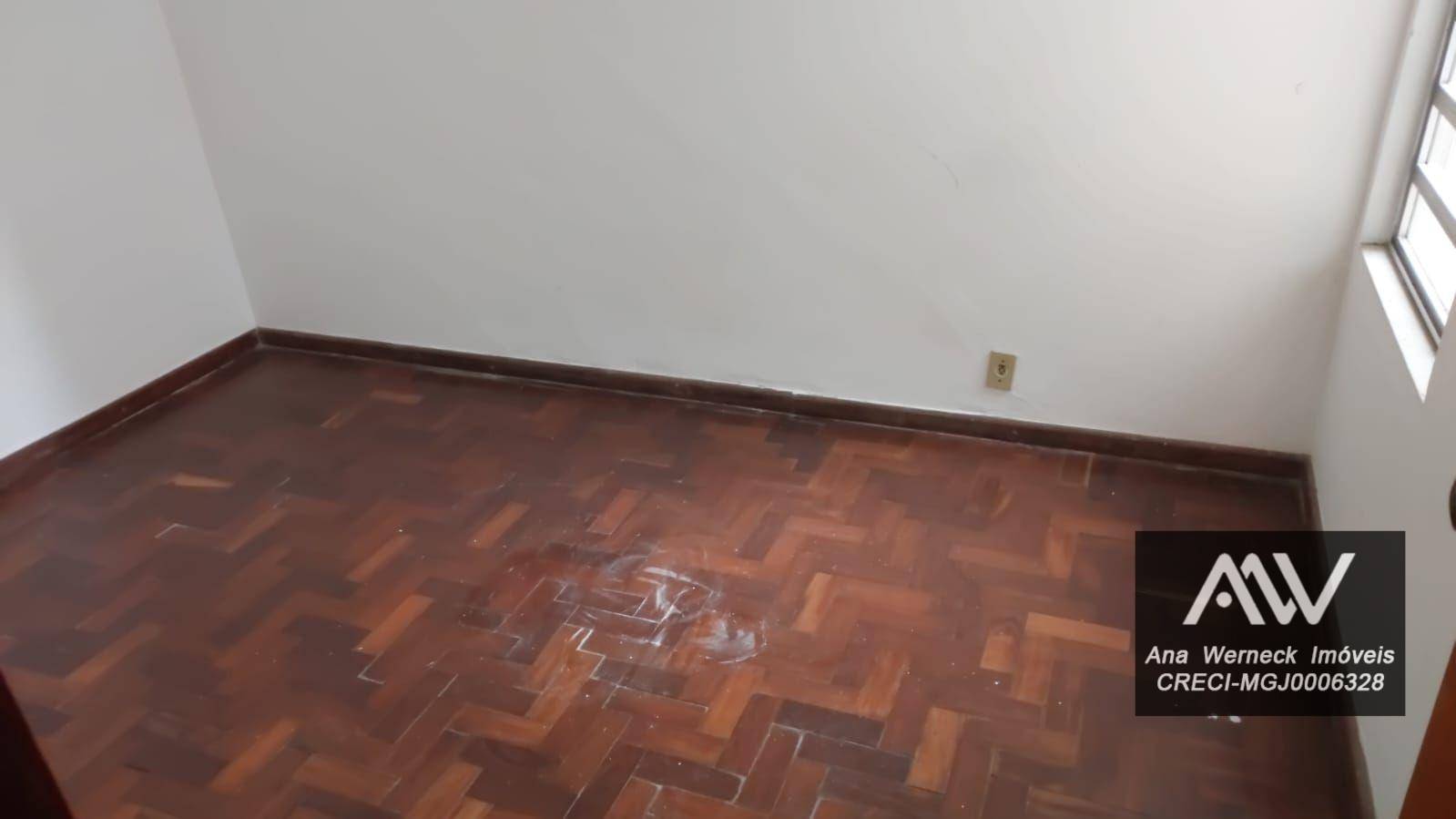 Casa para alugar com 4 quartos, 180m² - Foto 13