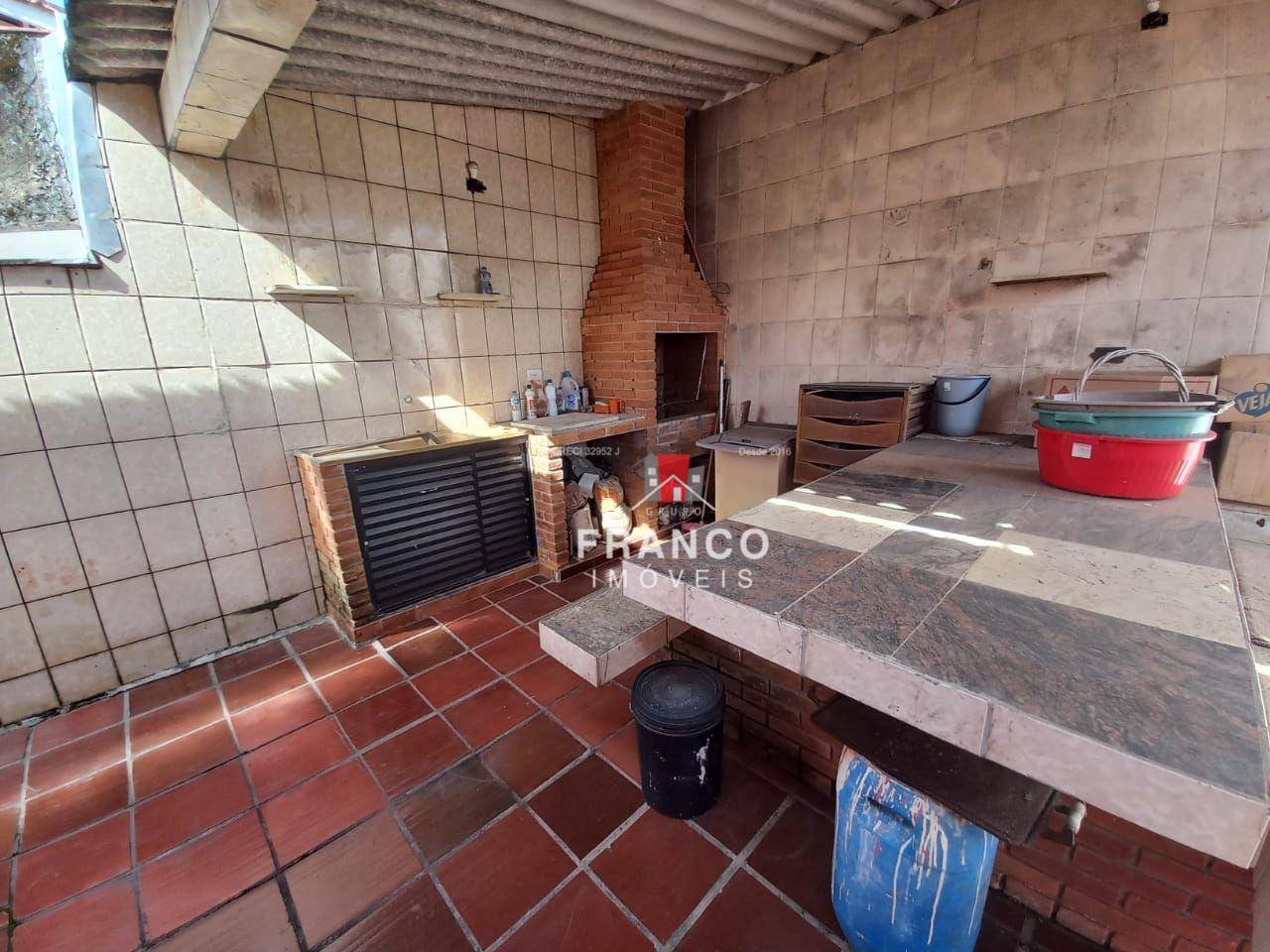 Casa à venda com 3 quartos, 150m² - Foto 17