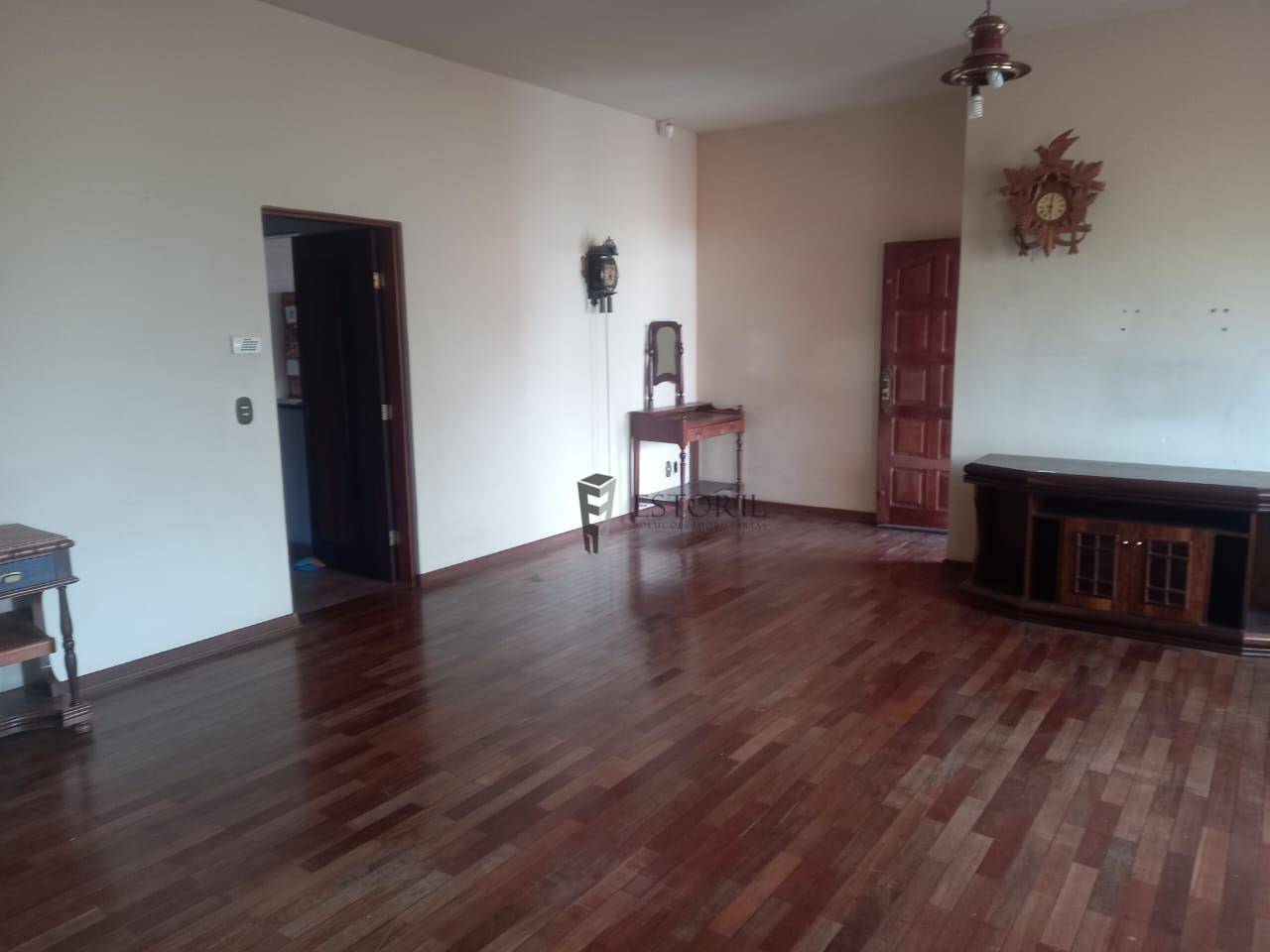 Casa à venda com 3 quartos, 300M2 - Foto 3