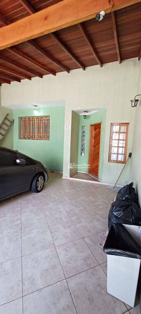 Sobrado à venda com 3 quartos, 239m² - Foto 3