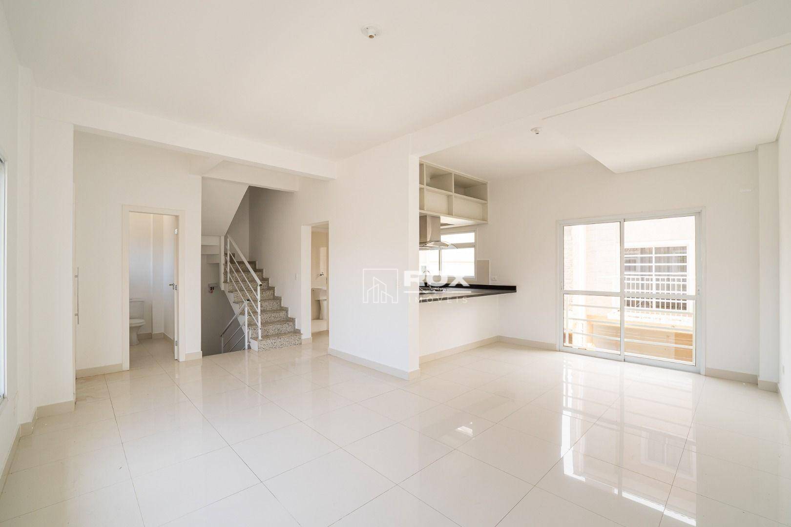 Sobrado à venda com 3 quartos, 185m² - Foto 1