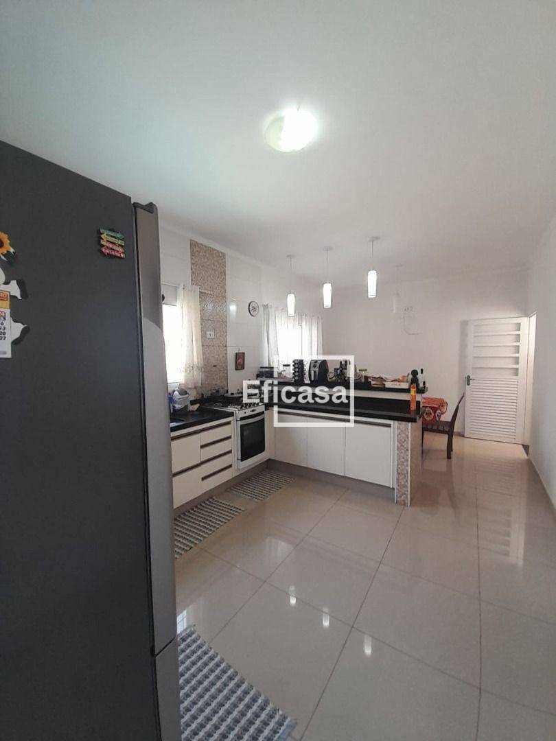 Casa à venda com 3 quartos, 130m² - Foto 12