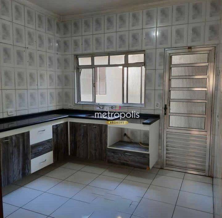 Sobrado à venda com 2 quartos, 240m² - Foto 5