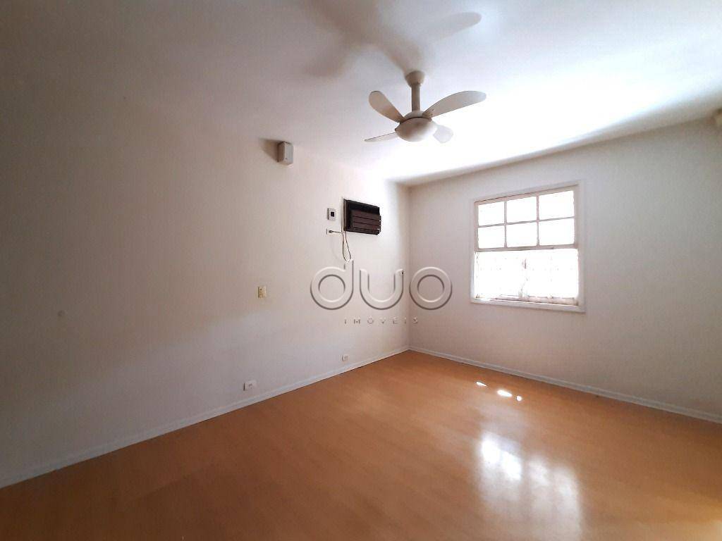 Casa para alugar com 3 quartos, 224m² - Foto 27