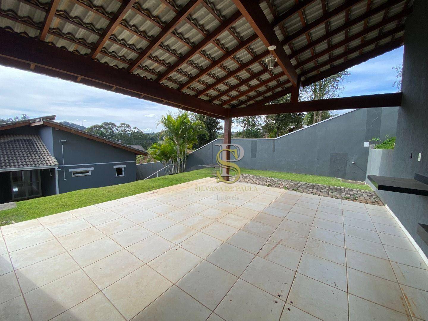 Casa de Condomínio para alugar com 3 quartos, 245m² - Foto 23