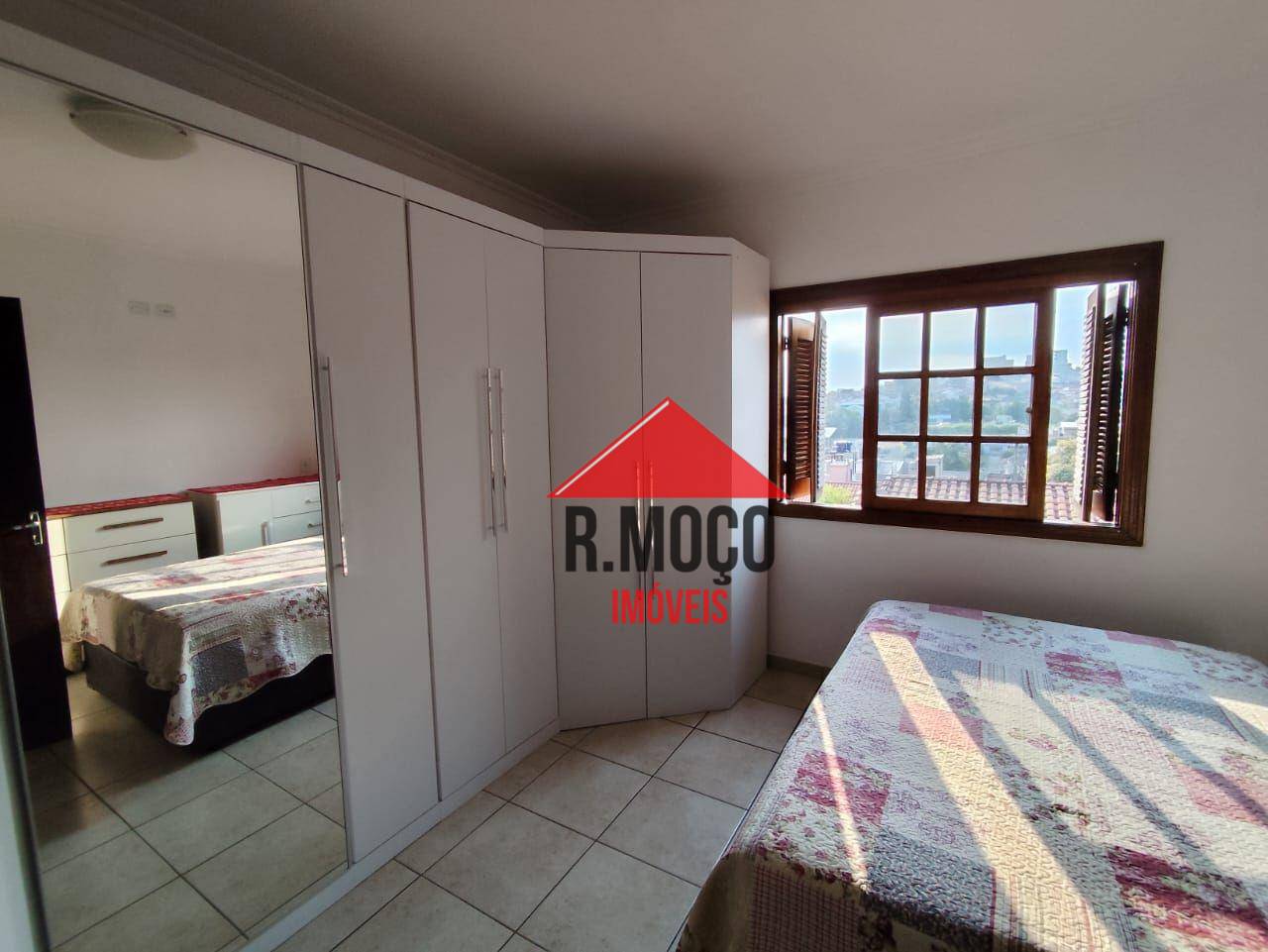 Casa à venda com 5 quartos, 160m² - Foto 16