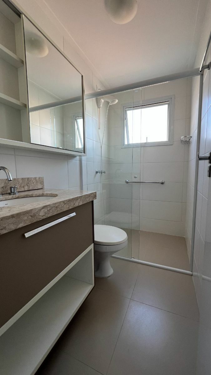 Apartamento para alugar com 2 quartos, 72m² - Foto 14