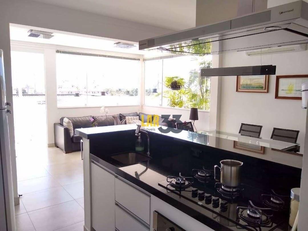 Apartamento à venda com 3 quartos, 156m² - Foto 7