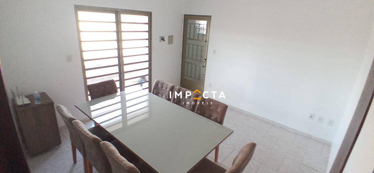 Apartamento à venda com 3 quartos, 79m² - Foto 2