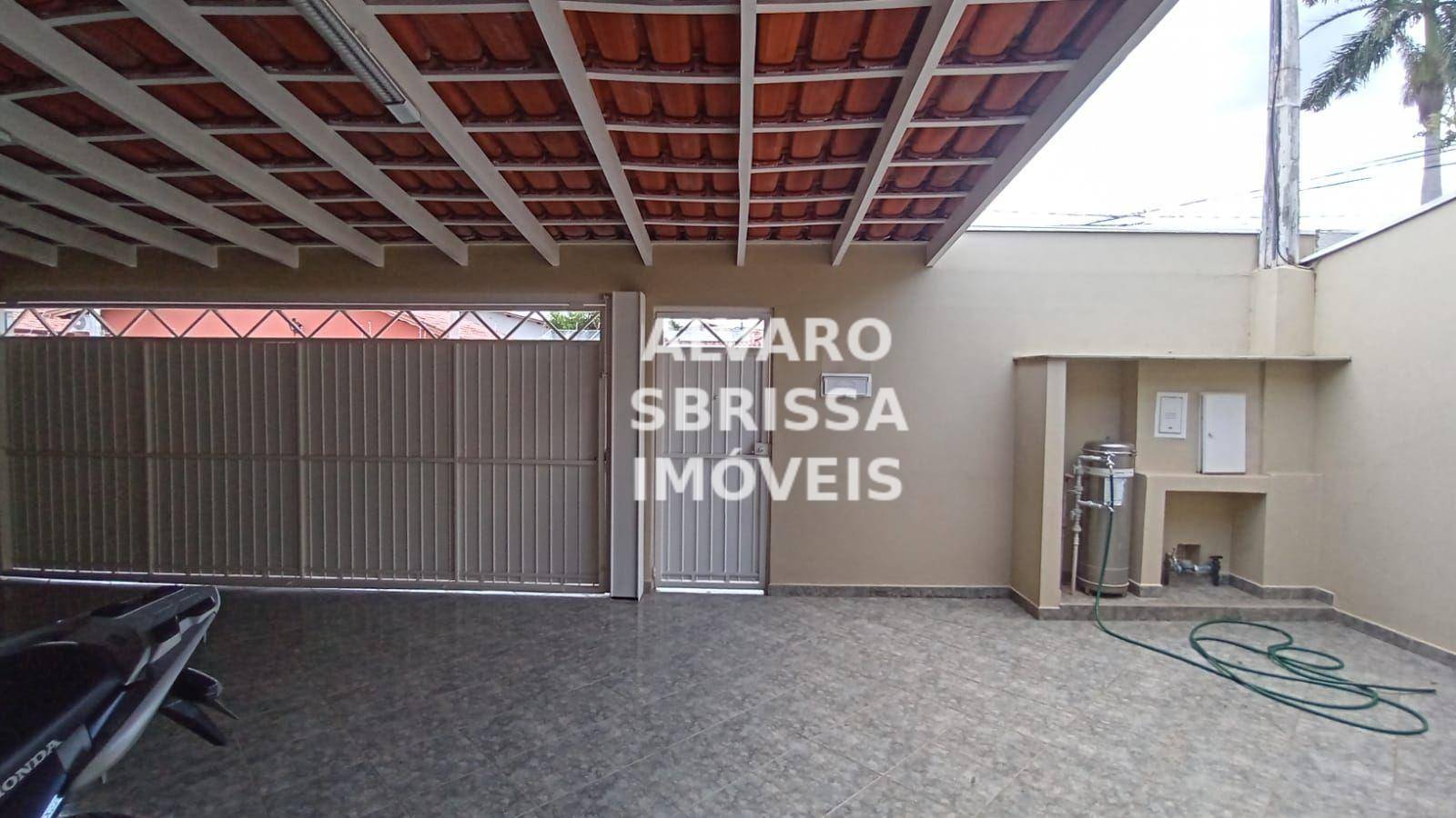 Casa à venda com 3 quartos, 158m² - Foto 2