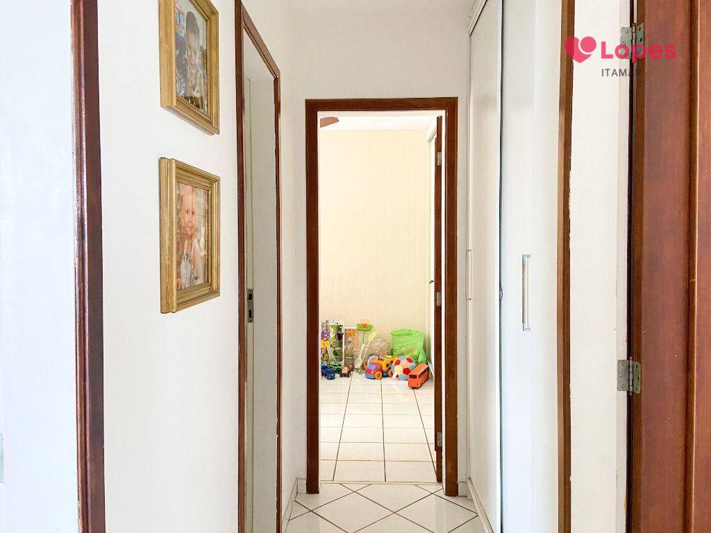 Apartamento à venda com 3 quartos, 140m² - Foto 11