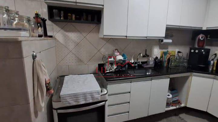 Apartamento à venda com 2 quartos, 75m² - Foto 26