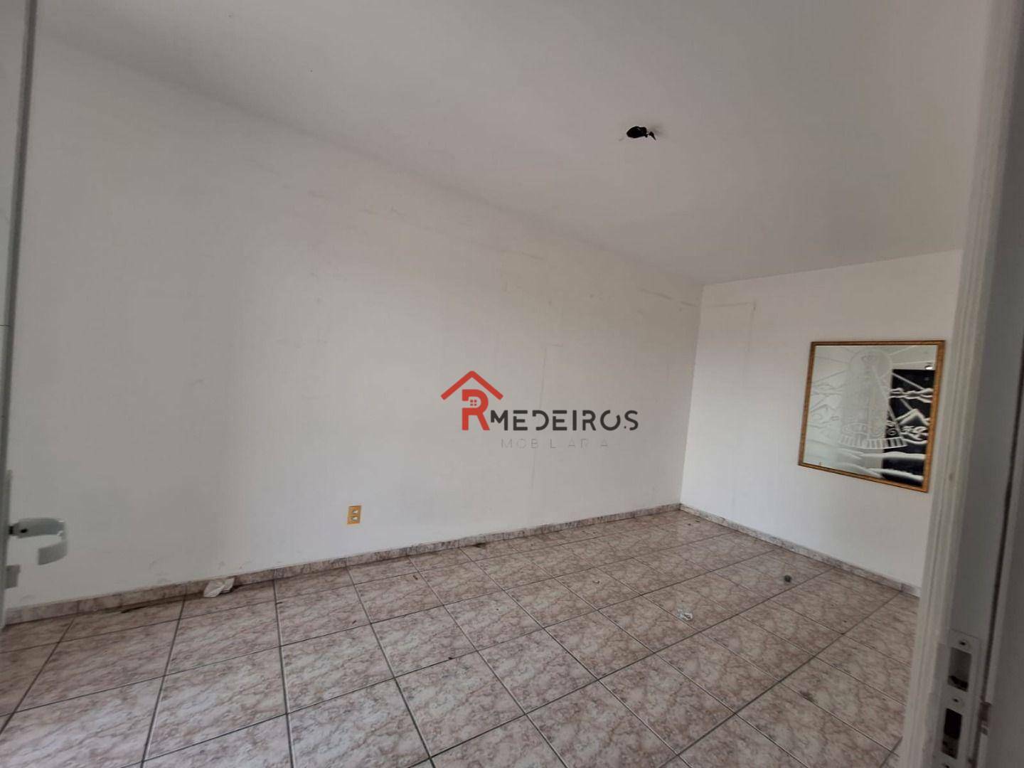 Apartamento à venda com 1 quarto, 60m² - Foto 8