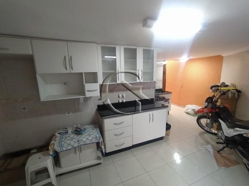 Casa à venda com 4 quartos, 260m² - Foto 1