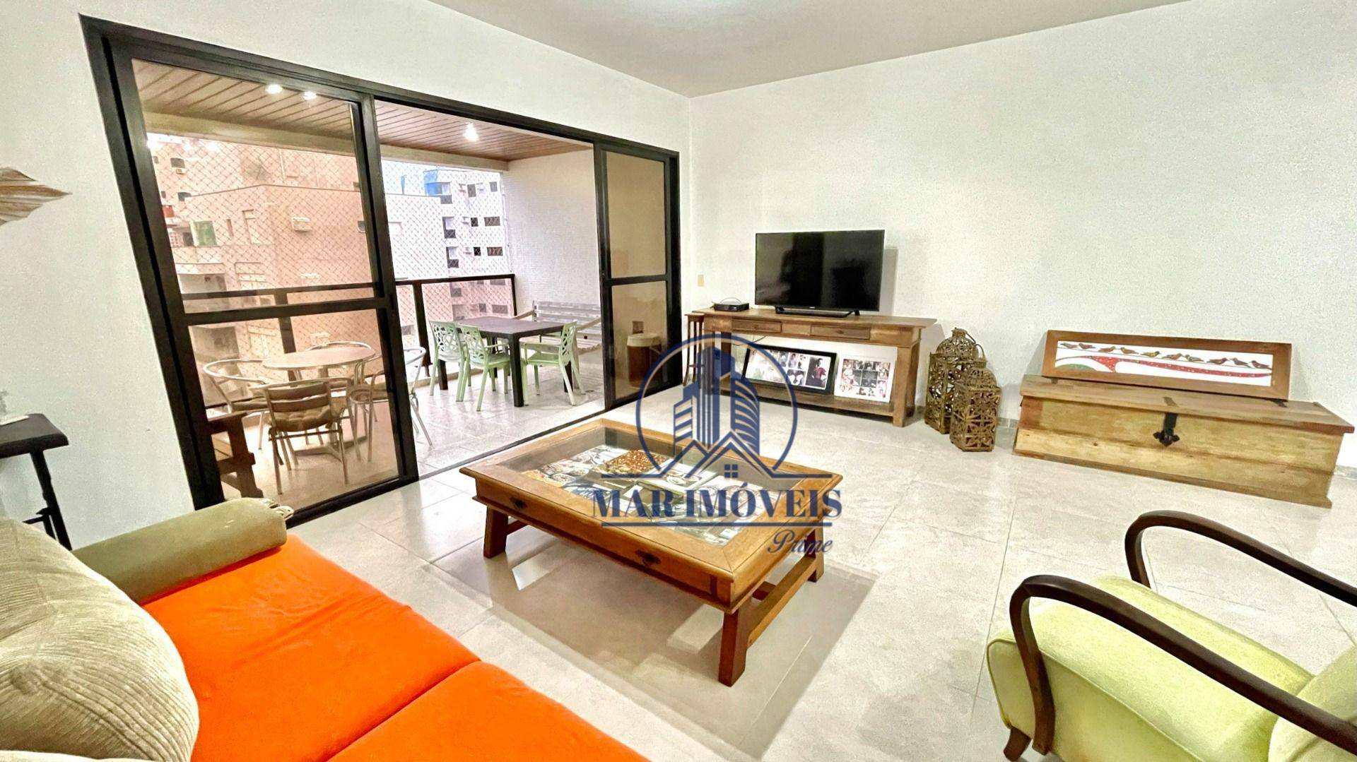 Apartamento à venda com 4 quartos, 210m² - Foto 2