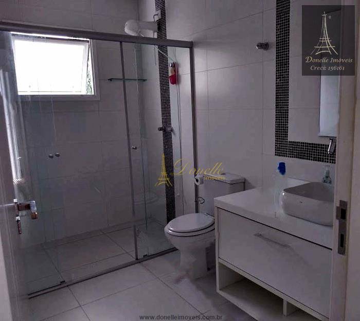 Sobrado à venda com 3 quartos, 300m² - Foto 2