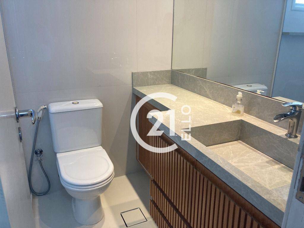 Apartamento para alugar com 3 quartos, 143m² - Foto 34