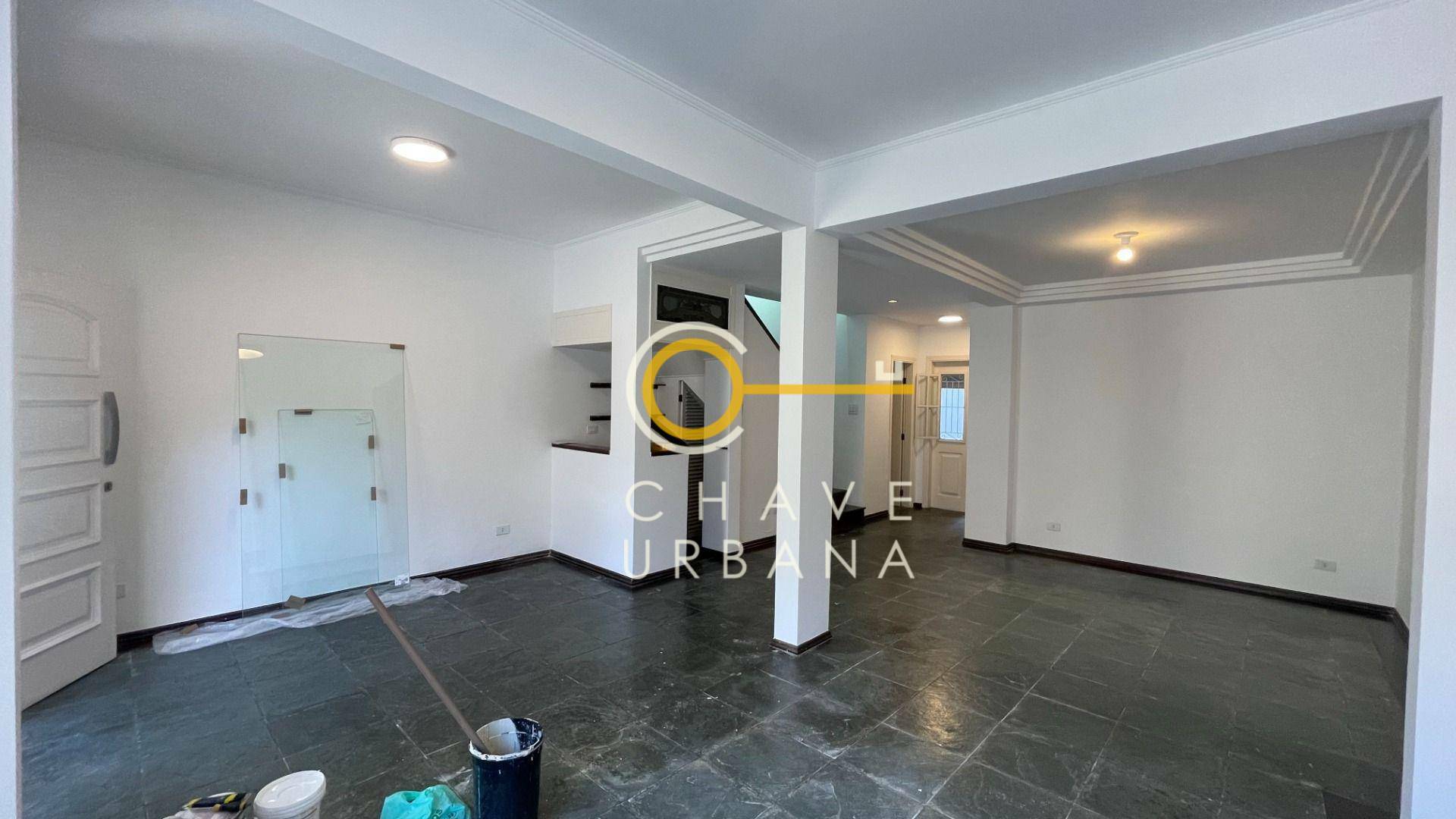 Casa à venda e aluguel com 3 quartos, 190m² - Foto 4