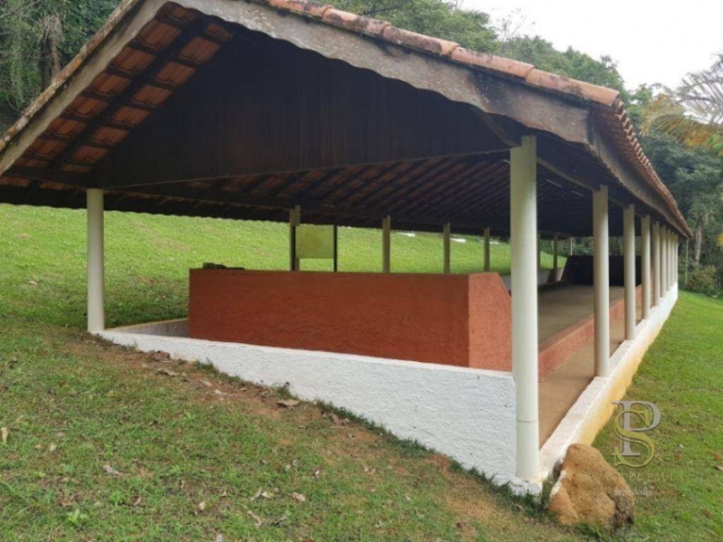 Sítio à venda com 3 quartos, 200m² - Foto 18