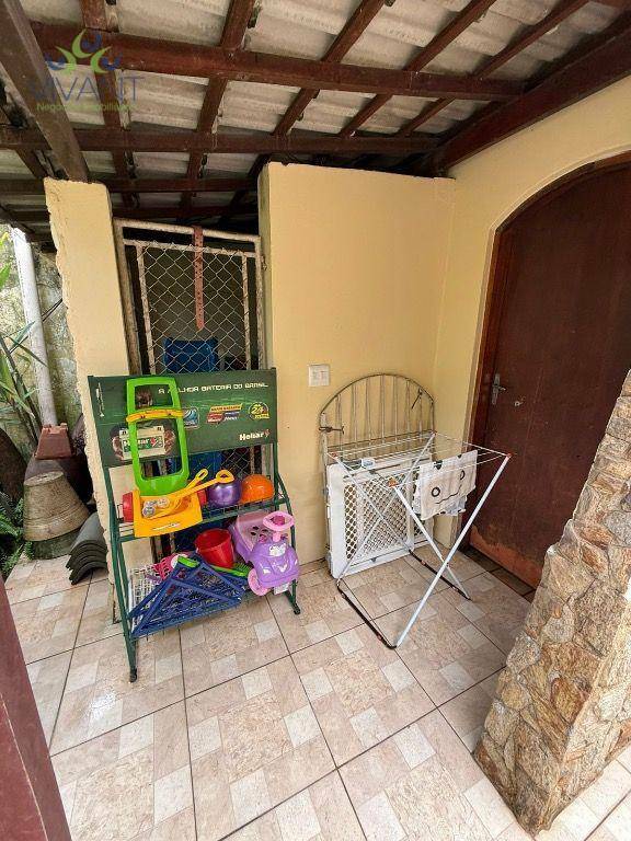 Casa para alugar com 3 quartos, 305m² - Foto 16