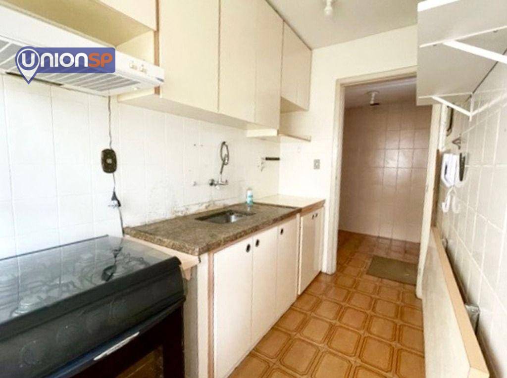 Apartamento à venda com 2 quartos, 64m² - Foto 8