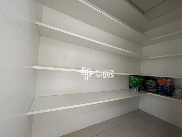 Casa à venda com 4 quartos, 301m² - Foto 19