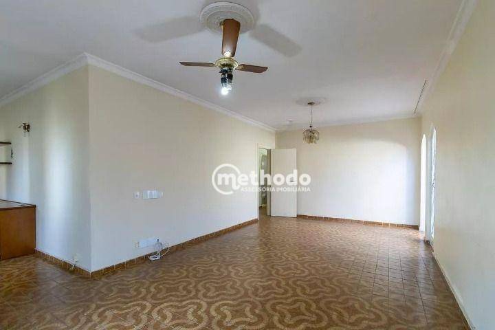 Casa à venda com 4 quartos, 180m² - Foto 1