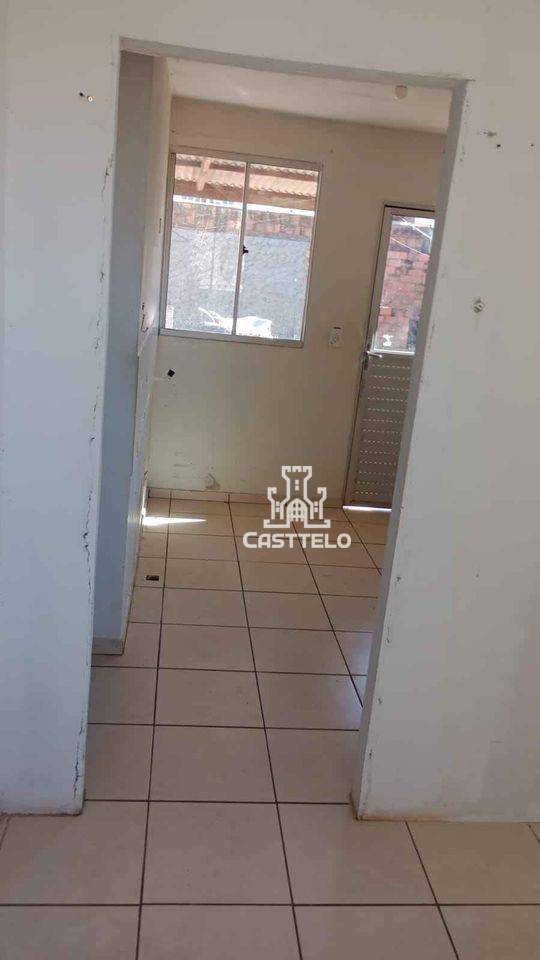 Casa à venda com 3 quartos, 60m² - Foto 6