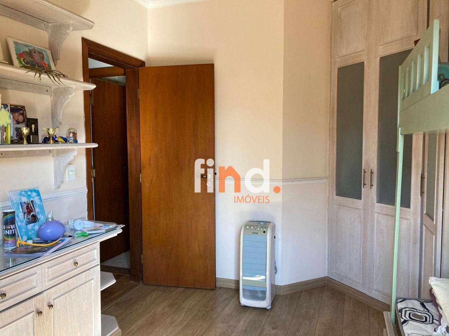 Casa de Condomínio à venda e aluguel com 4 quartos, 300m² - Foto 22