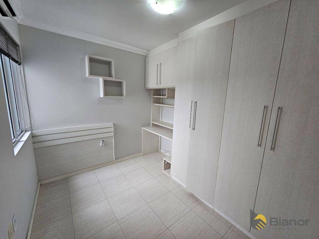 Apartamento para alugar com 3 quartos, 83m² - Foto 18