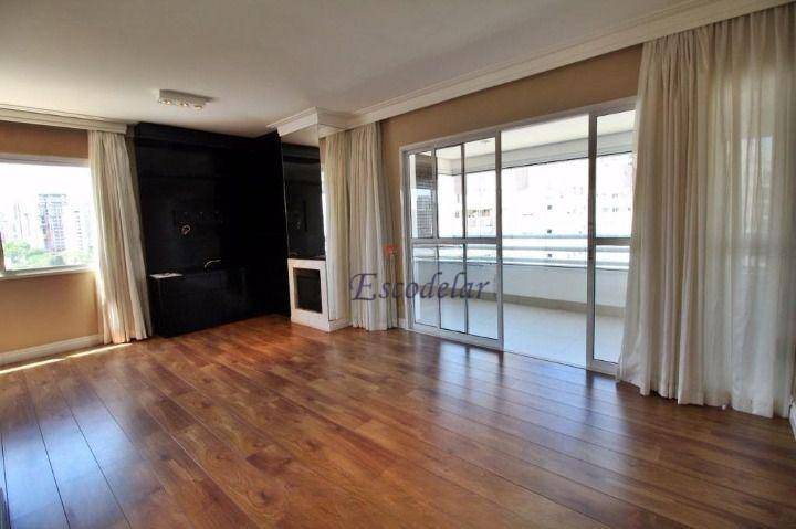 Apartamento à venda com 3 quartos, 137m² - Foto 2