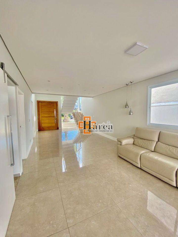 Sobrado à venda com 3 quartos, 258m² - Foto 1