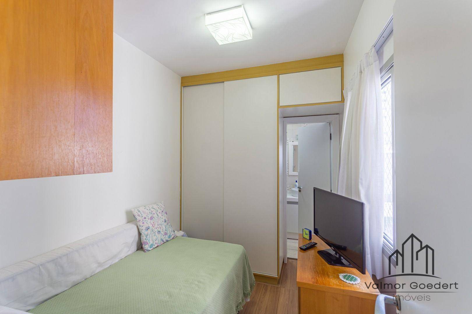 Apartamento à venda com 3 quartos, 177m² - Foto 11