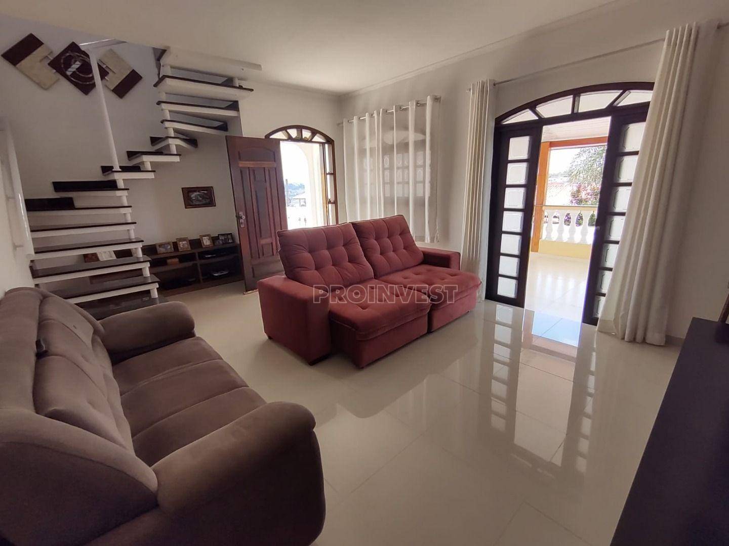 Casa à venda com 4 quartos, 320m² - Foto 1