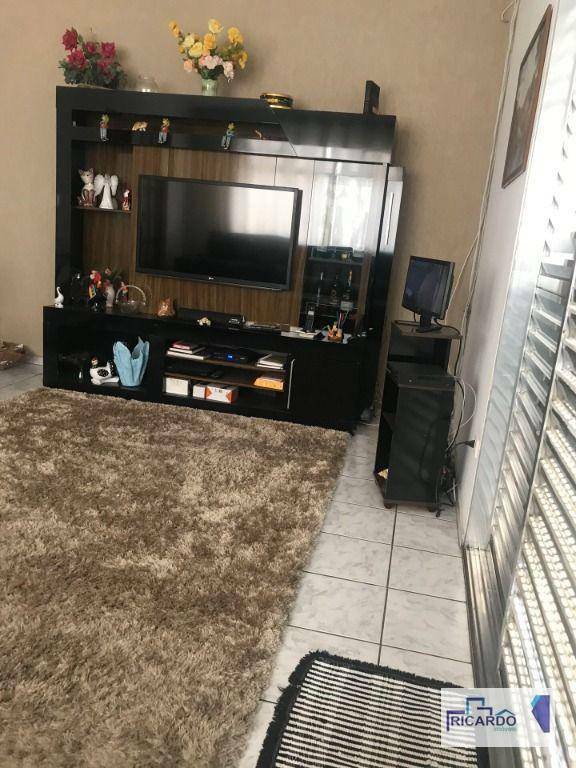 Sobrado à venda com 3 quartos, 236m² - Foto 5