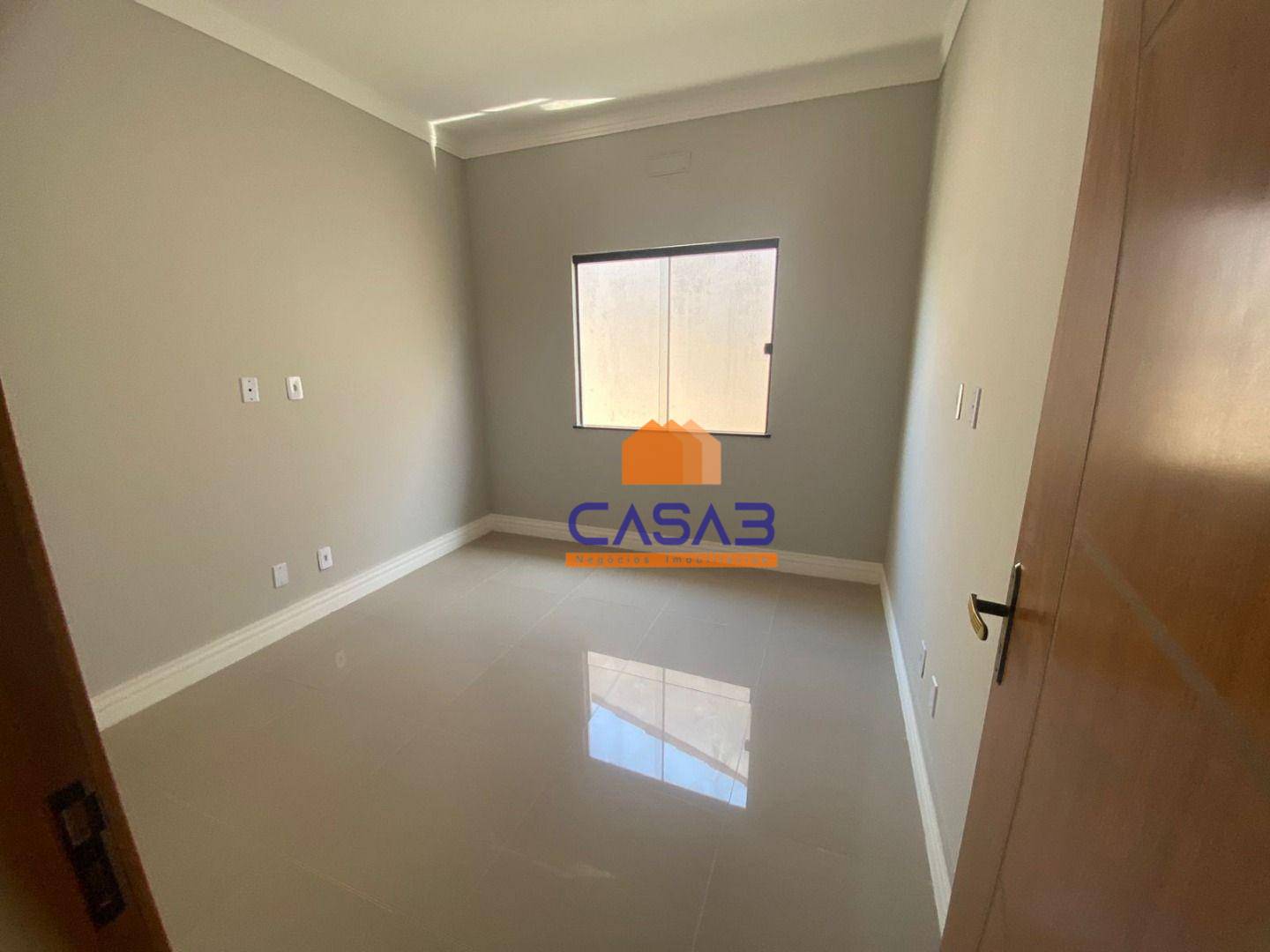 Casa à venda com 2 quartos, 77m² - Foto 11