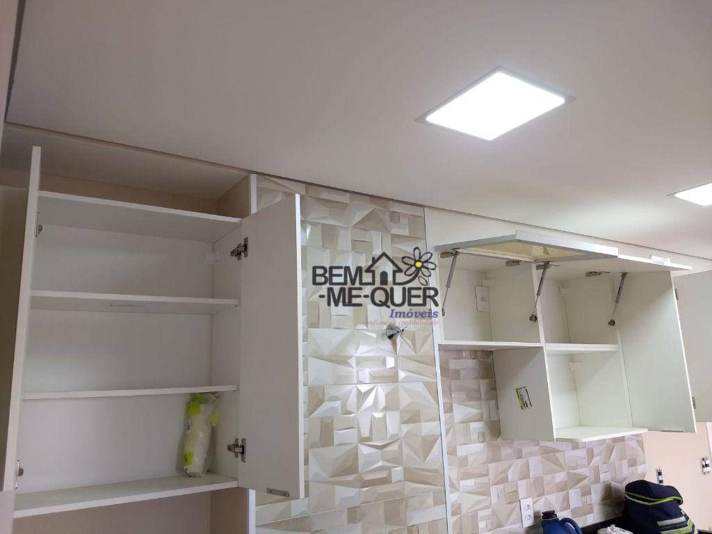 Apartamento à venda com 2 quartos, 40m² - Foto 11