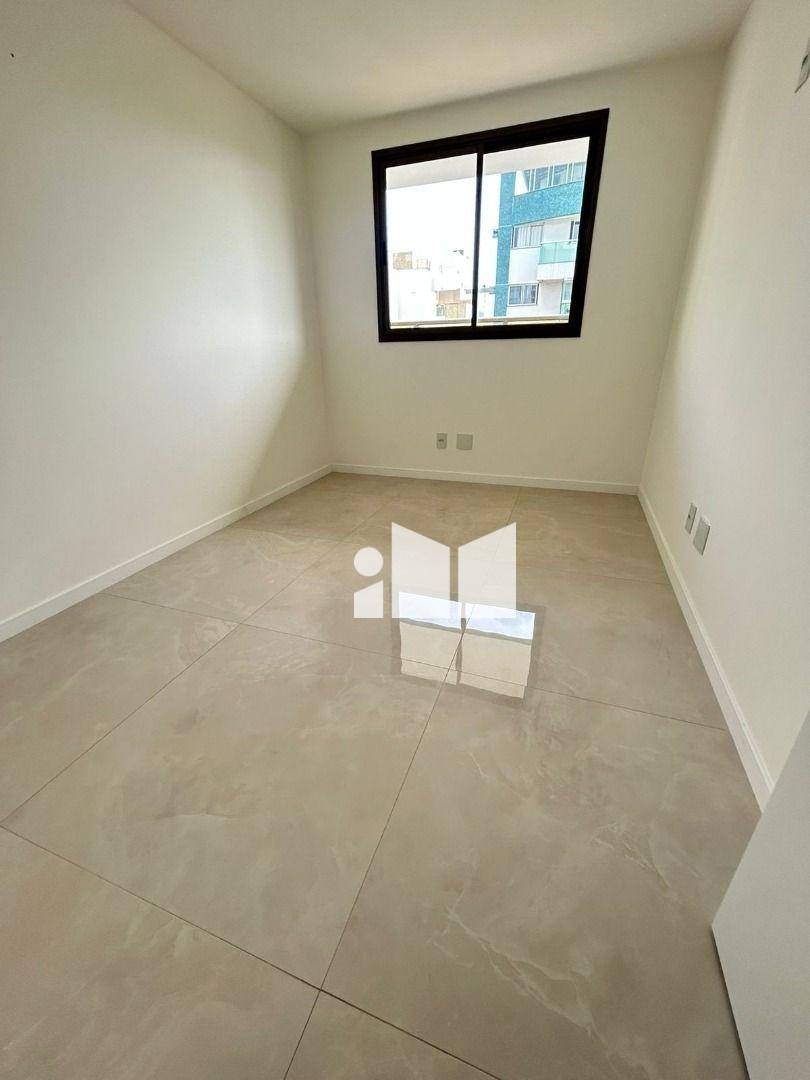 Apartamento à venda com 2 quartos, 75m² - Foto 8